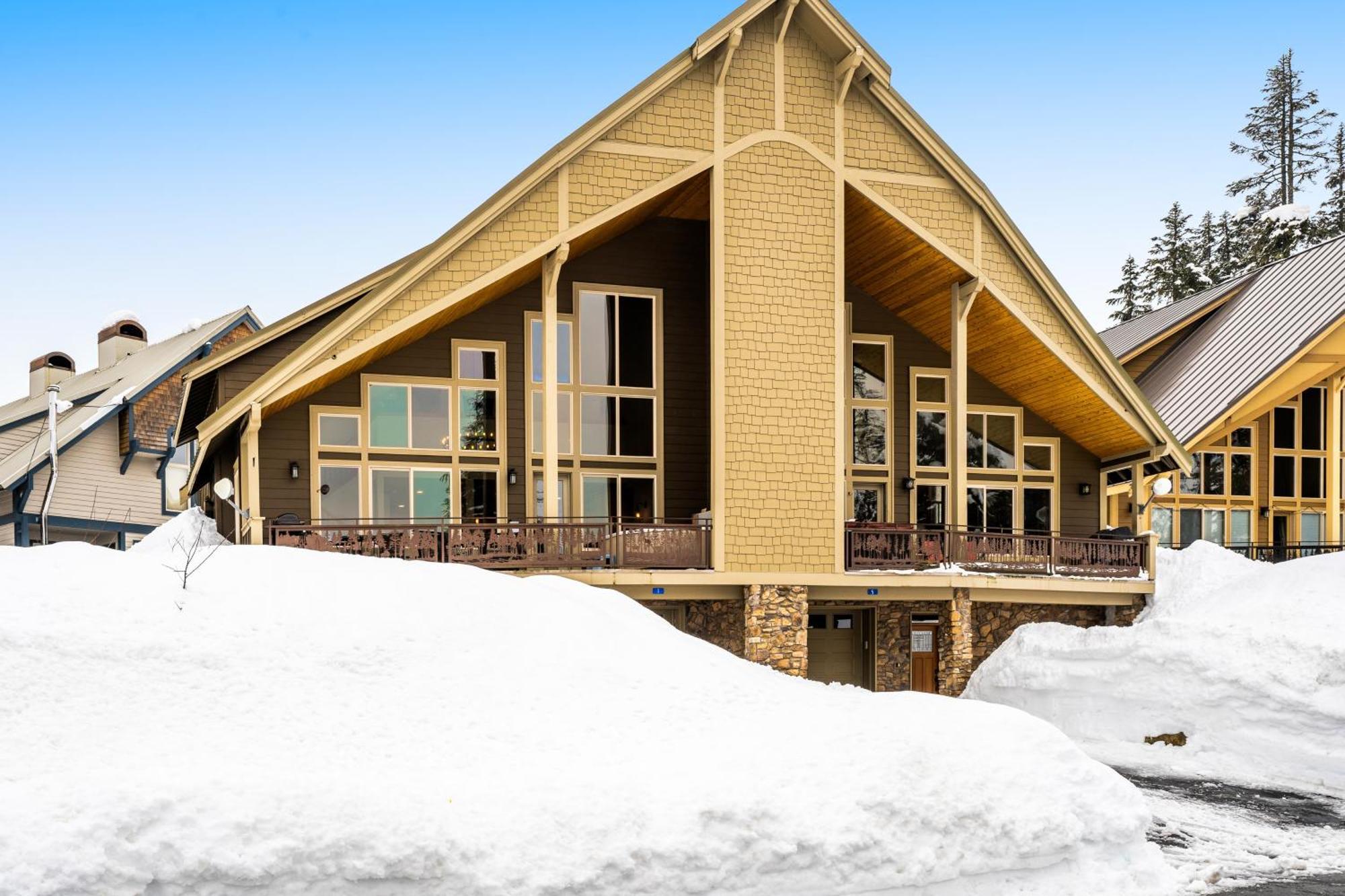 Cascadia Clouds Chalet Villa Snoqualmie Pass Exterior photo